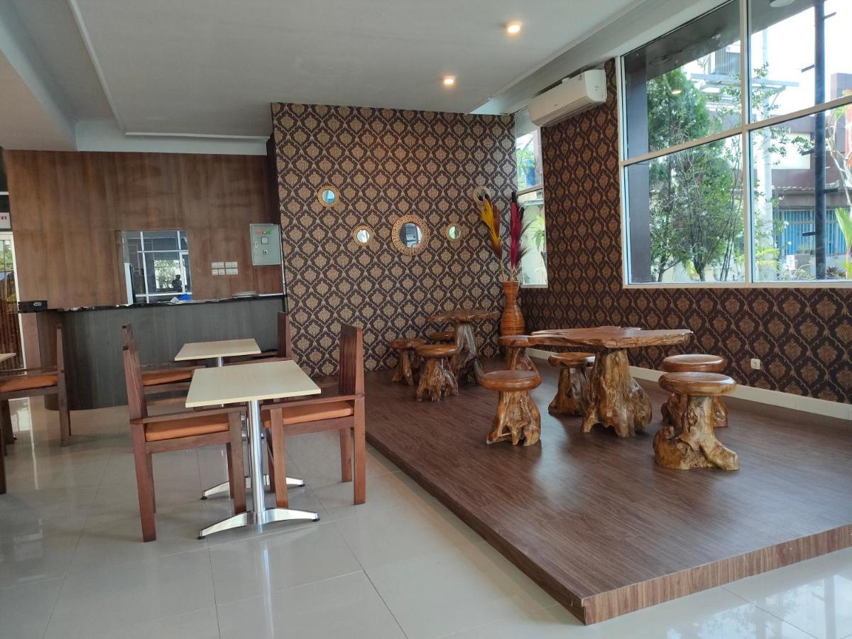 Golden Ganesha Hotel Yogyakarta By Ecommerceloka Gondowulung 외부 사진